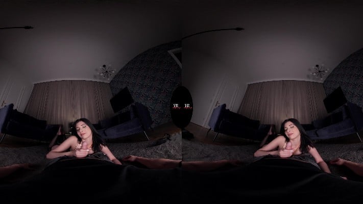 Vredging - Emily Pink - Handjob Finish With A Big Tits View - 2880p